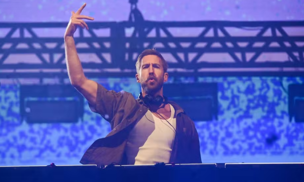 Calvin Harris performing behind the DJ booth on Palco Mundo at Rock in Rio 2026